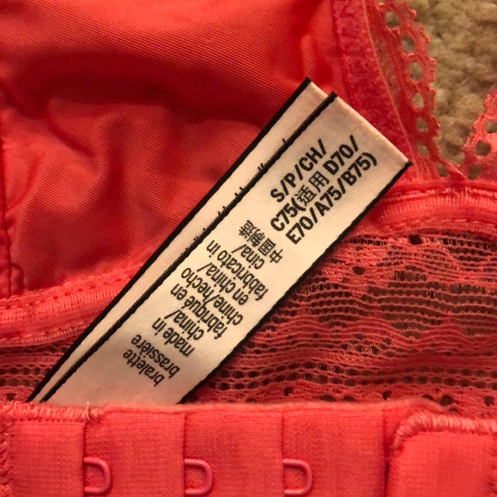 Vs bra - Picture 3 of 3